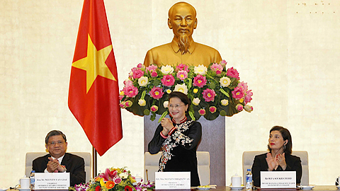 Chủ tịch Quốc hội Nguyễn Thị Kim Ngân tiếp Đoàn Mạng lưới Nghị viện của WB và IMF