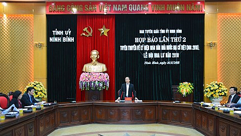 Lễ kỷ niệm 1050 năm Nhà nước Đại Cồ Việt diễn ra vào tối 24-4