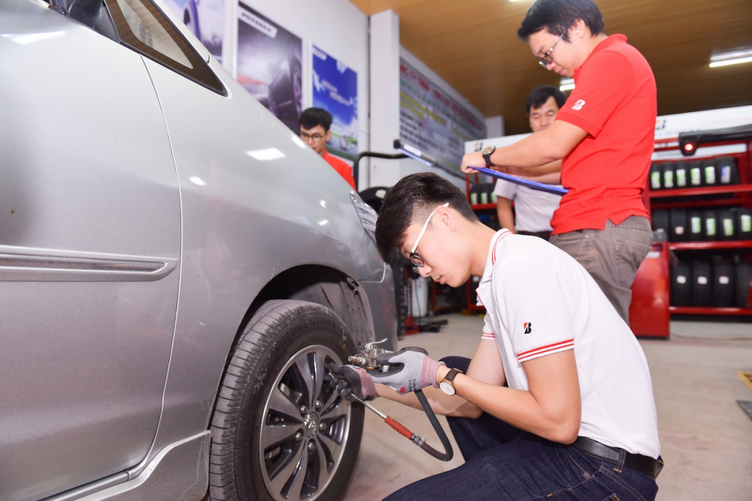 Chương trình lăn bánh an toàn trở lại tại B-select đầu tiên của Bridgestone Nam Định