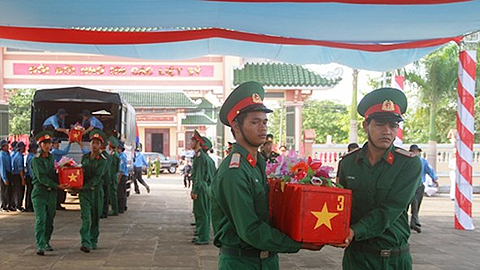 Gia Lai: Tổ chức an táng hài cốt liệt sĩ hy sinh tại Căm-pu-chia