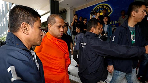 Cảnh sát Thái Lan bắt hàng loạt sư tham ô