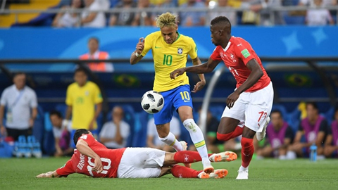 Phòng thủ quá sớm, Brazil buộc phải chia điểm cùng Thụy Sỹ với tỉ số 1-1