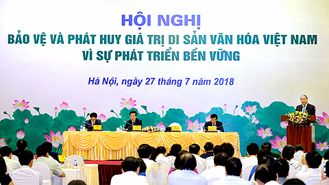 Thủ tướng Nguyễn Xuân Phúc dự Hội nghị bảo vệ và phát huy di sản văn hóa Việt Nam vì sự phát triển bền vững