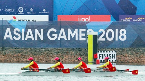 Rowing giành "vàng", bóng đá nam lần đầu tiên vào tứ kết ASIAD