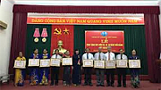 Thành ủy Nam Định tổ chức trao tặng Huy hiệu Đảng đợt 7-11