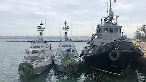 U-crai-na đề nghị NATO điều tàu đến biển A-dốp