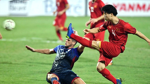 Thắng áp đảo Philippines, Việt Nam giành vé vào chung kết AFF Cup 2018