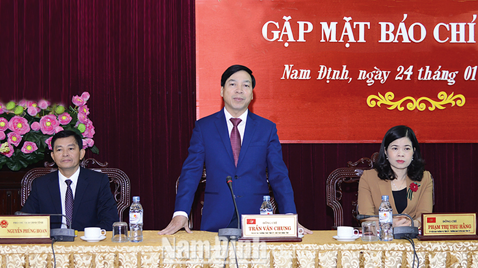 Tỉnh ủy, HĐND, UBND tỉnh và Thành phố Nam Định  tổ chức gặp mặt các cơ quan báo chí