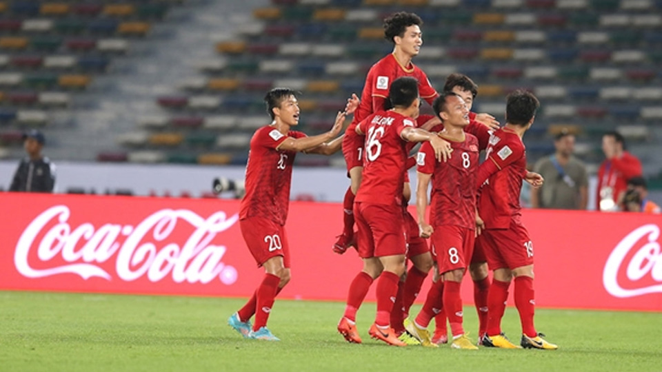 Cầu thủ Việt Nam ra nước ngoài thi đấu - Hy vọng mới cho nền bóng đá nước nhà