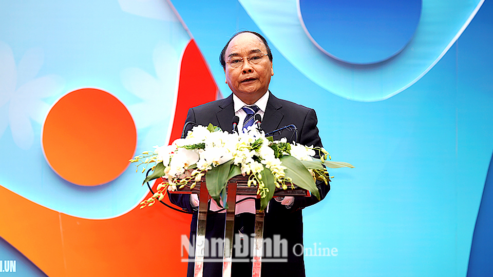Thủ tướng Nguyễn Xuân Phúc: Lấy hạnh phúc, an toàn của phụ nữ, trẻ em là mục tiêu hành động