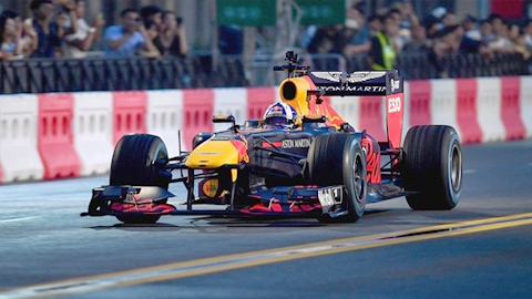 Đội đua F1 Red Bull sắp biểu diễn tại Hà Nội