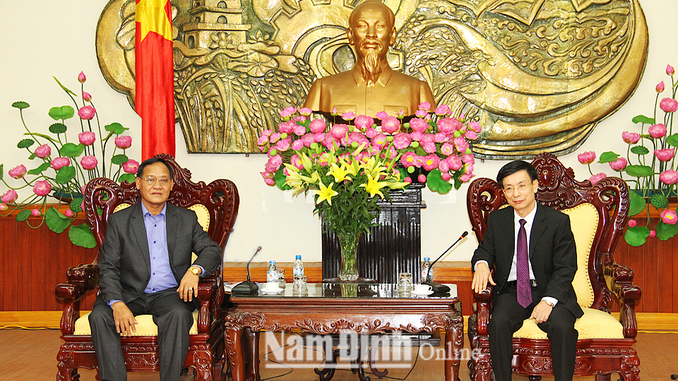 Đoàn công tác Uỷ ban Trung ương Mặt trận Lào Xây dựng Đất nước đến thăm và chào xã giao lãnh đạo tỉnh