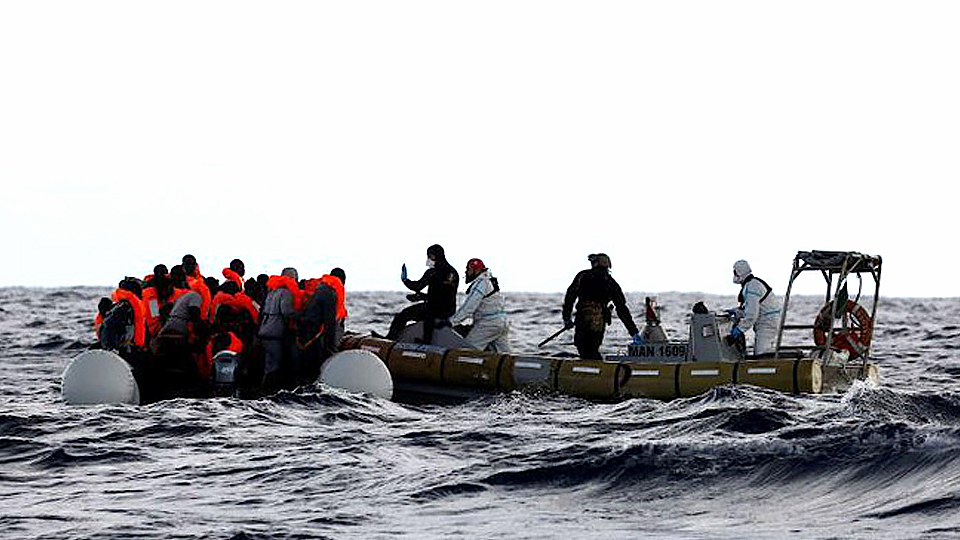 Chìm thuyền ở Ðịa Trung Hải, hơn 20 người mất tích