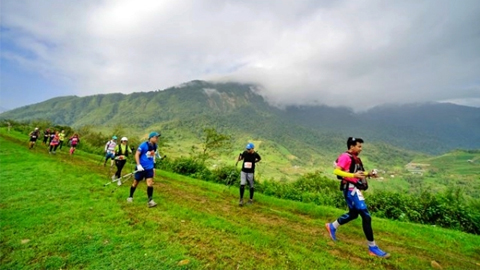 4.000 VĐV dự Giải chạy marathon vượt núi Việt Nam