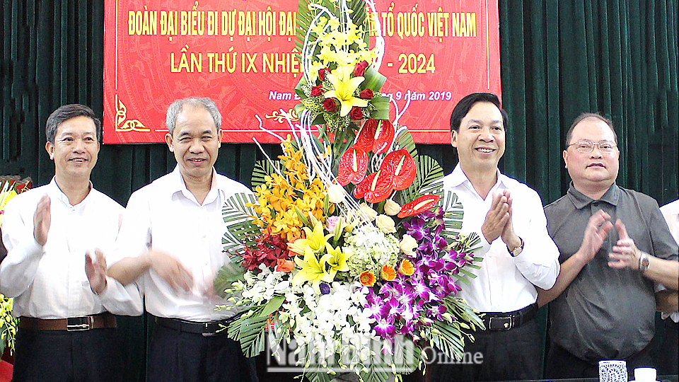 Gặp mặt Đoàn đại biểu dự Đại hội đại biểu toàn quốc Mặt trận Tổ quốc Việt Nam lần thứ IX