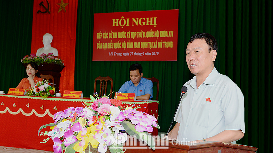 Đoàn đại biểu Quốc hội của tỉnh tiếp xúc với cử tri các huyện Mỹ Lộc, Ý Yên, Trực Ninh, Giao Thủy
