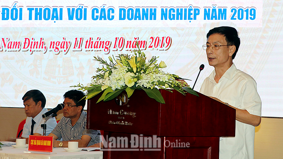 Gặp mặt đối thoại với doanh nhân tiêu biểu nhân Ngày Doanh nhân Việt Nam 13-10