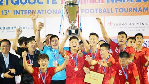Ðội U21 tuyển chọn Việt Nam đoạt ngôi vô địch