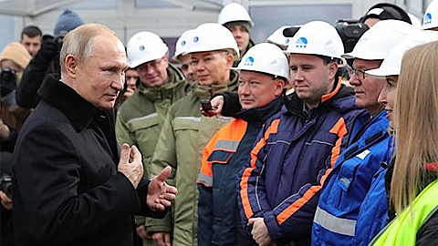 Tổng thống Nga khai trương tuyến đường bộ cao tốc