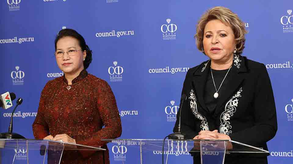 Chủ tịch Quốc hội Nguyễn Thị Kim Ngân và Chủ tịch Hội đồng Liên bang Nga gặp gỡ báo chí