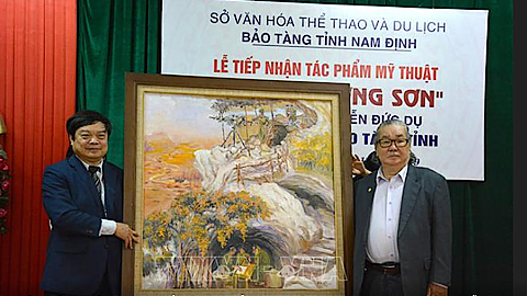 Bảo tàng tỉnh tiếp nhận tác phẩm mỹ thuật "Ký ức Trường Sơn"
