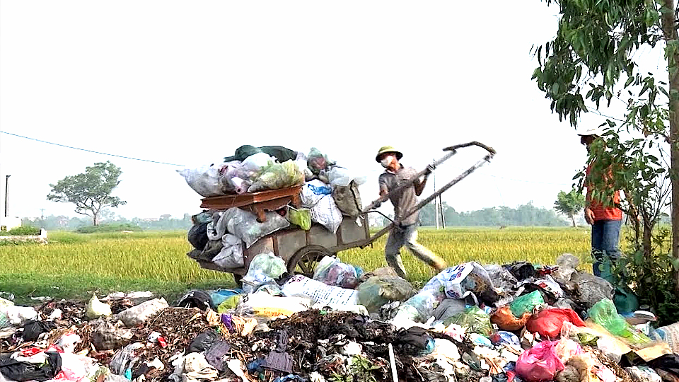 Bất cập vấn đề xử lý rác thải nông thôn
