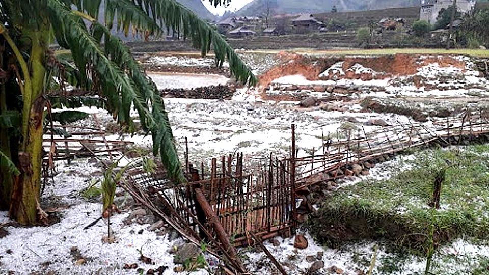 Sơn La: Trên 300 ngôi nhà bị hư hại do mưa đá, dông lốc