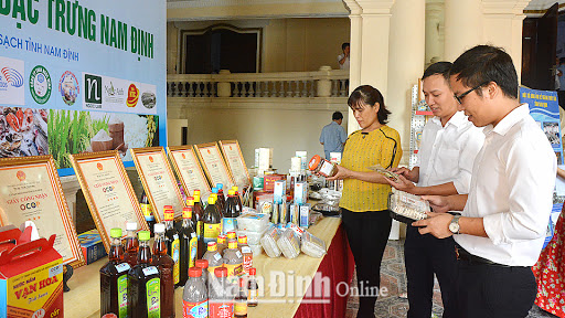 Khai trương Trung tâm Giới thiệu sản phẩm thủy hải sản sạch Nam Định