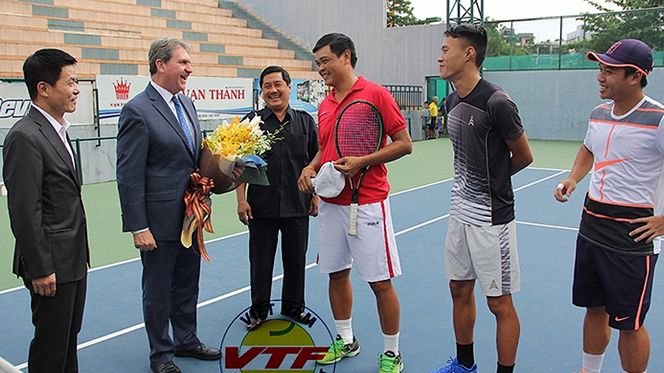 Lý Hoàng Nam sẽ được nhận gói "cứu trợ" của quần vợt thế giới?