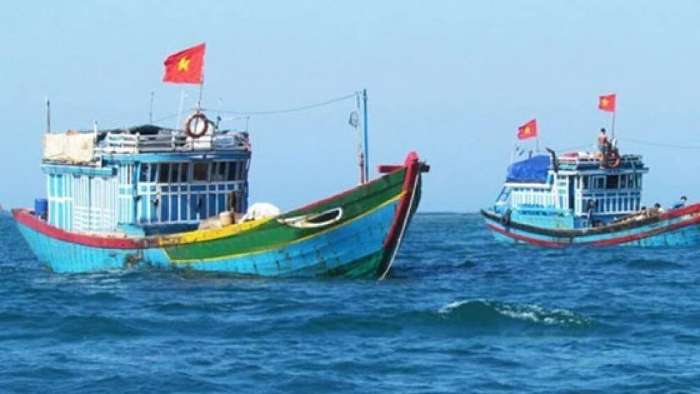 Động viên ngư dân bám biển sản xuất bình thường trong phạm vi vùng biển của Việt Nam