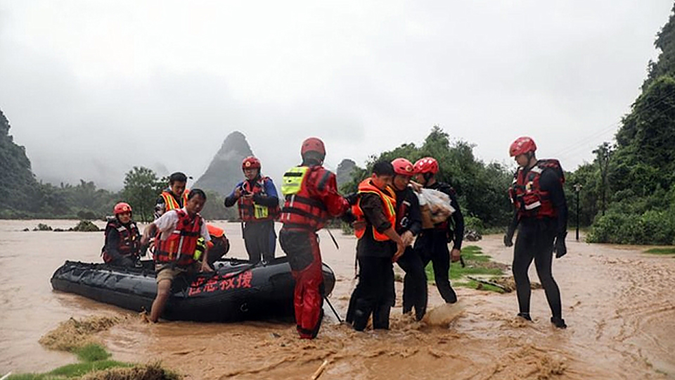 Lũ lụt hoành hành tại nhiều tỉnh của Trung Quốc