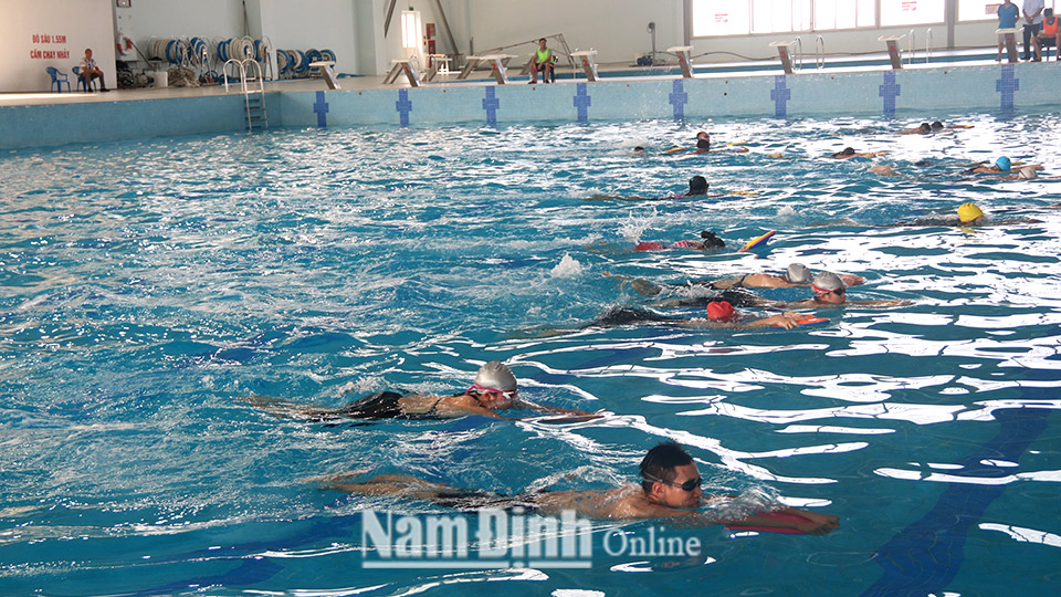 Hải Hậu tổ chức phát động toàn dân tập luyện môn bơi phòng, chống đuối nước