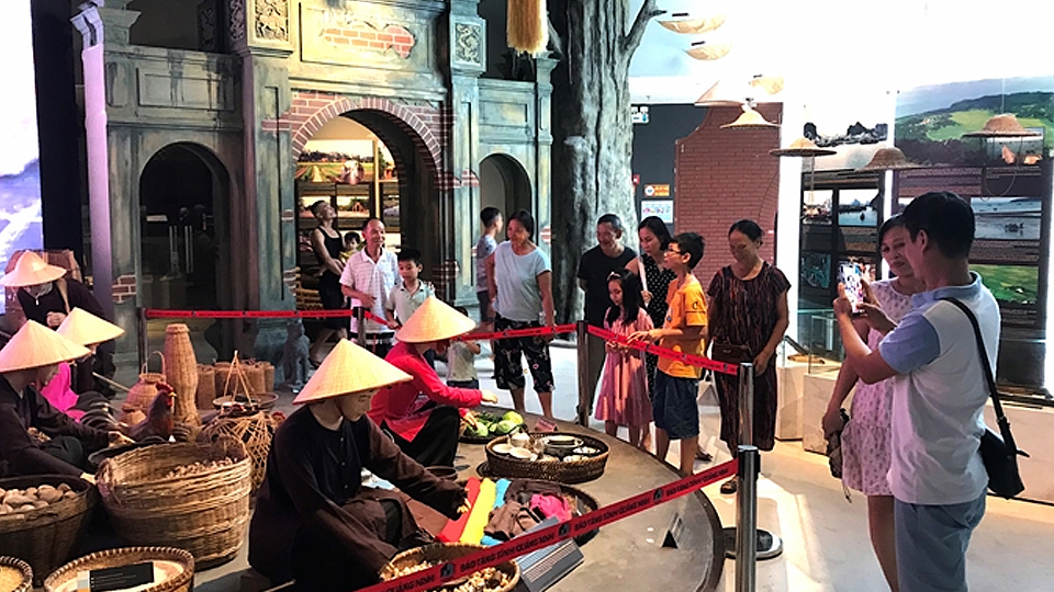 Quảng Ninh: Phấn đấu đón 3 triệu lượt khách du lịch trong quý IV-2020