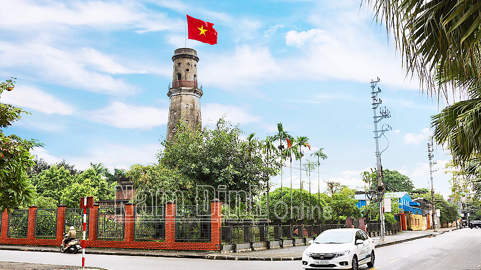 Cột cờ Nam Định - Niềm tự hào của người dân Thành Nam