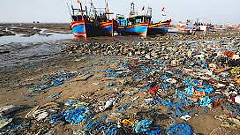 Đẩy mạnh quản lý rác thải nhựa đại dương