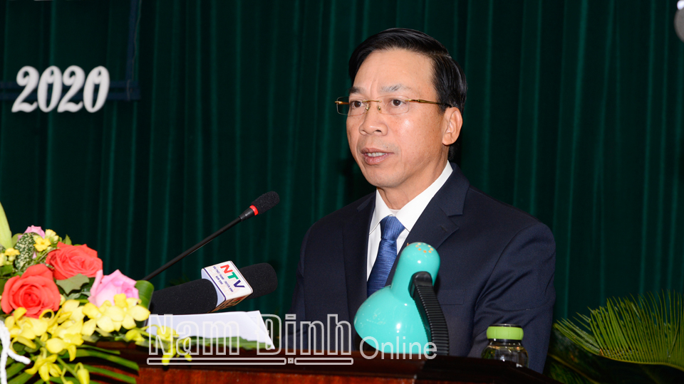Phát biểu khai mạc kỳ họp của đồng chí Trần Văn Chung, Chủ tịch HĐND tỉnh