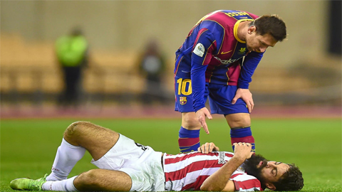 Messi nhận án treo giò hai trận