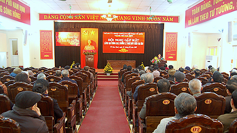 Thành ủy Nam Định gặp mặt các đồng chí nguyên lãnh đạo tỉnh, thành phố qua các thời kỳ
