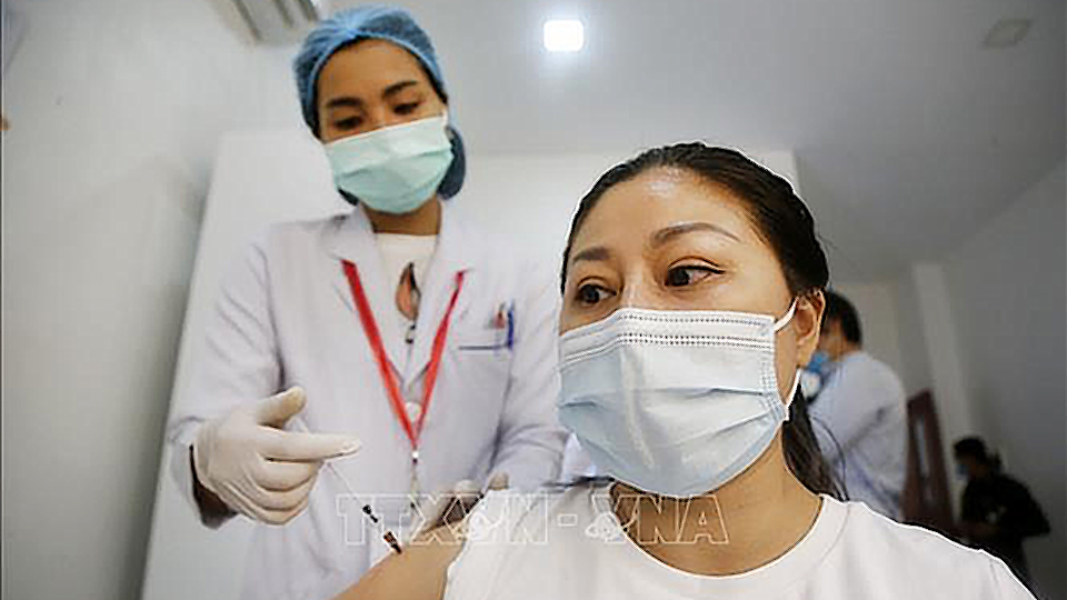 Campuchia thông báo kế hoạch tiêm chủng vaccine cho người nước ngoài