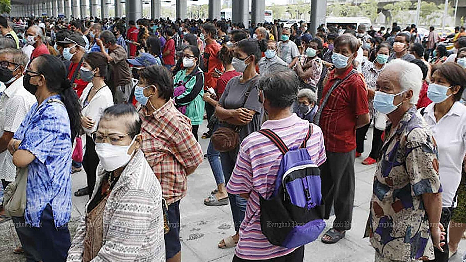 Số ca nhiễm Covid-19 ở Thái Lan vượt mốc nửa triệu