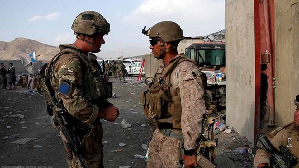 Nhiều nước ráo riết đưa công dân rời Afghanistan