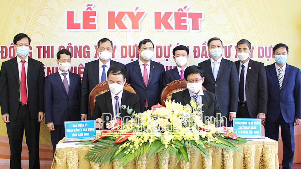 Lễ ký kết hợp đồng thi công dự án đầu tư xây dựng Bệnh viện Đa khoa tỉnh Nam Định