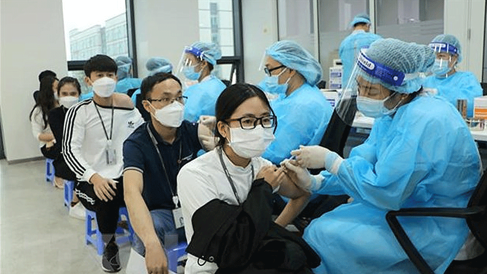 Hải Phòng: Tiêm vắc-xin mũi 3 cho người lao động tại các khu công nghiệp