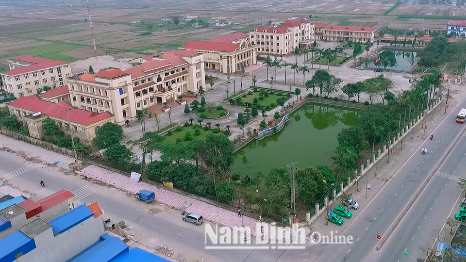 Thị trấn Nam Giang phát huy lợi thế thương mại dịch vụ