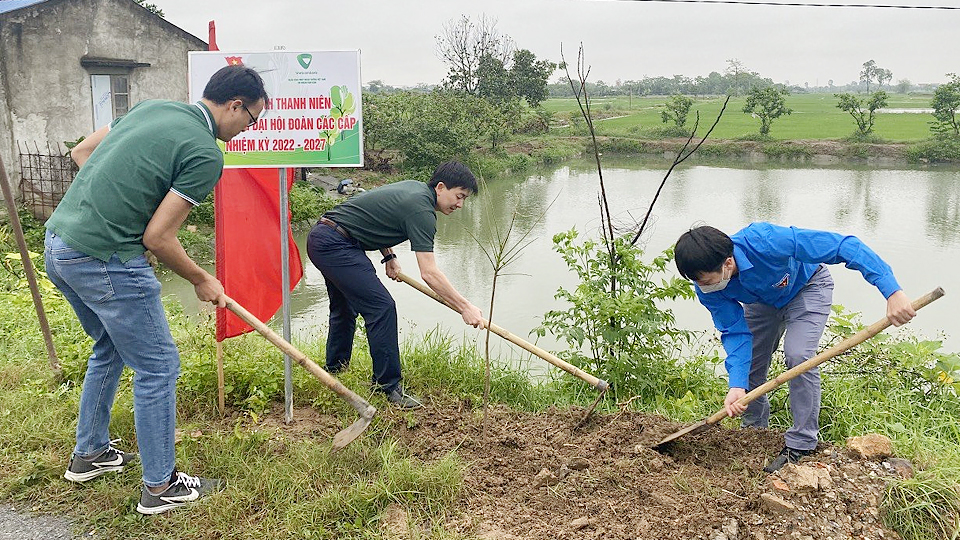 Huyện Ðoàn Mỹ Lộc triển khai công trình "Hàng cây thanh niên" năm 2022