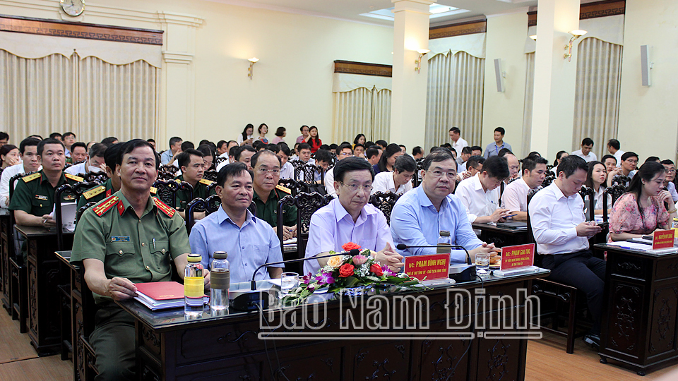 Hội nghị phổ biến kiến thức về chuyển đổi số cho cán bộ, lãnh đạo tỉnh Nam Định