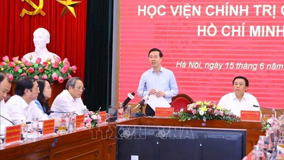 Học viện Chính trị Quốc gia Hồ Chí Minh phải trở thành một &quot;túi khôn&quot; của Đảng