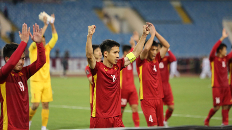 Đội tuyển Việt Nam xếp ở vị trí 97 thế giới và thứ 17 châu Á