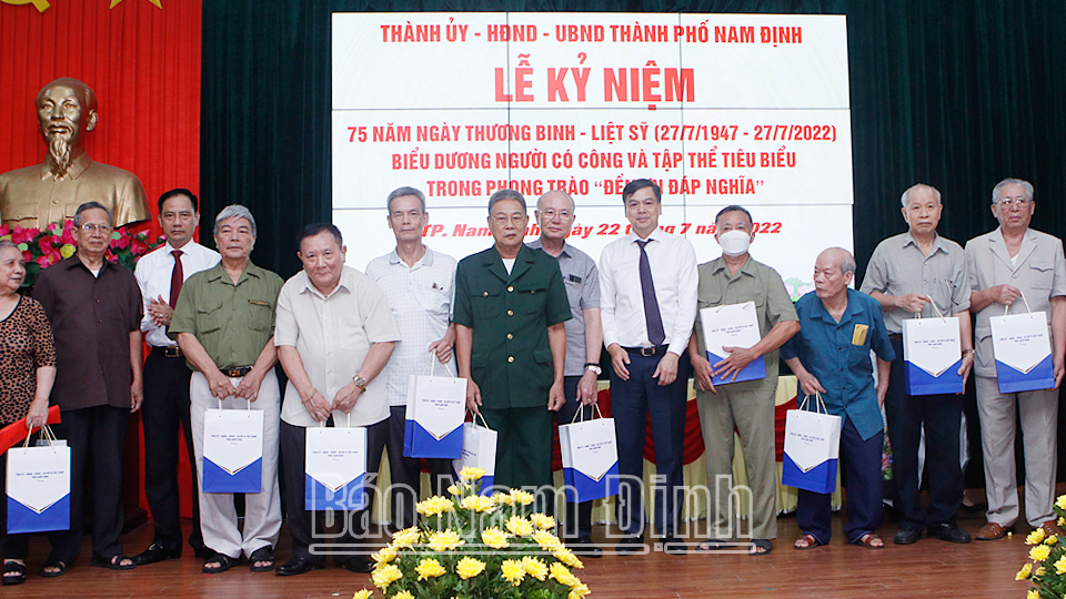 Thành phố Nam Định tổ chức trọng thể Lễ kỷ niệm 75 năm Ngày Thương binh - Liệt sĩ 27-7