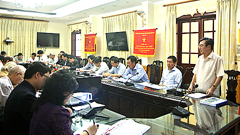 Đồng chí Nguyễn Văn Tuấn, Phó Bí thư Tỉnh uỷ, Chủ tịch UBND tỉnh phát biểu kết luận hội nghị.